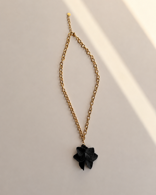 Colar Lotus Preto